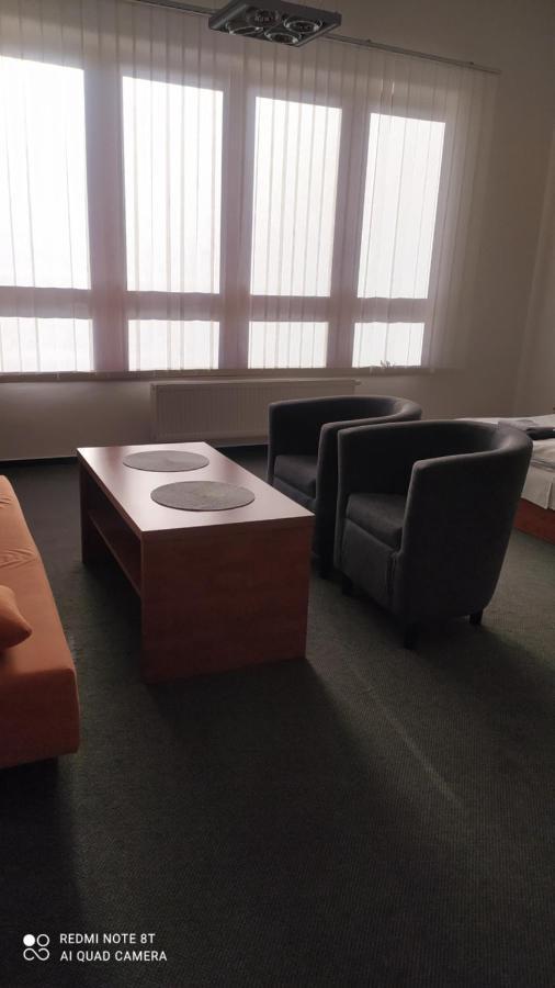 Studia Sprava Tanapu Apartment *